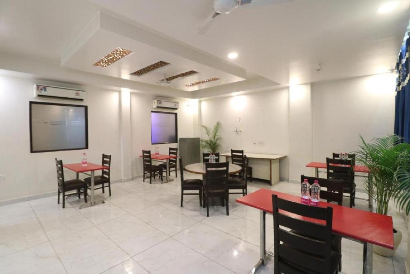 Hotel Skywood At Airport نيودلهي المظهر الخارجي الصورة